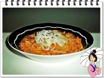 Rezept: *Chinesische Nudelsuppe süß-sauer* *Chinesische Nudelsuppe süß-sauer* - Rezept