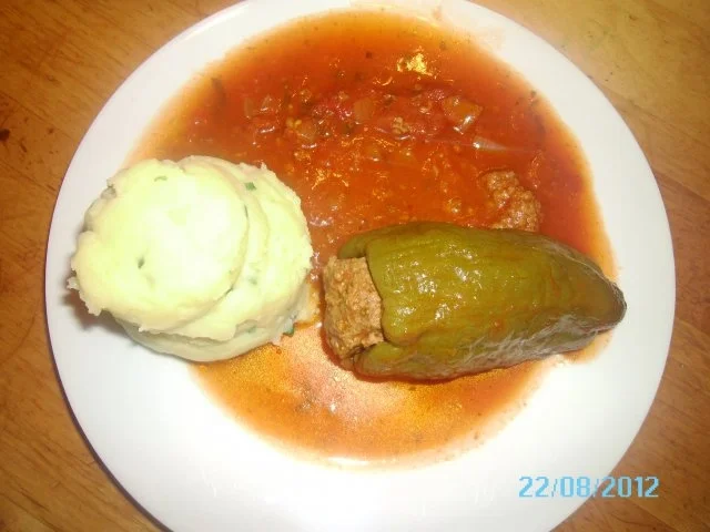 Rezept: Gefüllte Paprika mit Kartoffelpüree Gefüllte Paprika mit Kartoffelpüree - Rezept