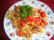 Tomaten - Käse- Wurstnudeln - Rezept