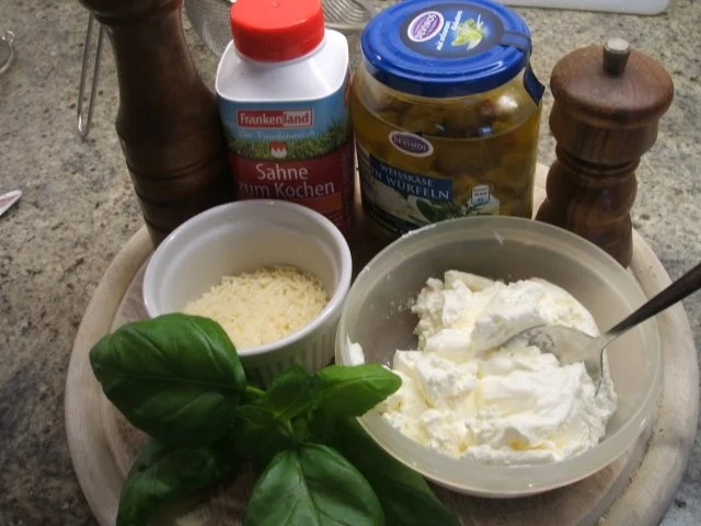 Rezept: Frischkäse: Schafskäse und Parmesan Bild Nr. 2 Frischkäse: Schafskäse und Parmesan - Rezept - Bild Nr. 2