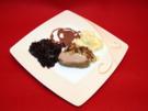 Rinderfilet in Käskruscht’n mit Rotkraut und Püree - Rezept