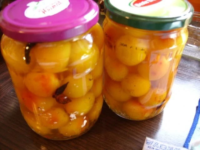 Rezept: Vorrat: Mirabellen im Weinsud Vorrat: Mirabellen im Weinsud - Rezept