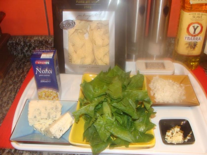 Nudeln : Schnelles Nudelgericht mit Spinat Käsesauce - Rezept - kochbar.de