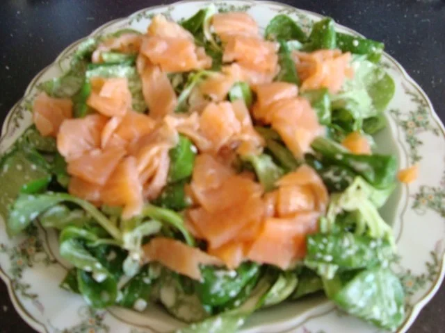 Feldsalat mit Lachs-Ei-Topping - Rezept - Bild Nr. 8