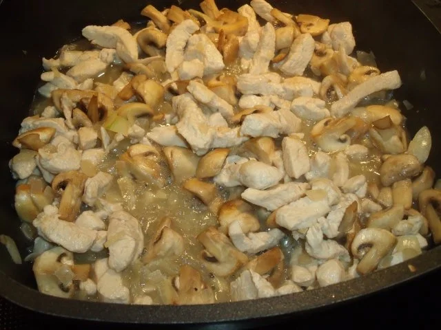 Rezept: Geschnetzeltes mit Frischkäse Bild Nr. 2 Geschnetzeltes mit Frischkäse - Rezept - Bild Nr. 2