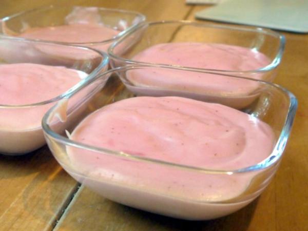 Pudding aus roten Johannisbeeren - Rezept - kochbar.de