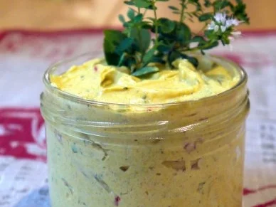 Ofenkartoffeln mit Curry-Chili-Butter und gebratenen Garnelen - Rezept - Bild Nr. 6