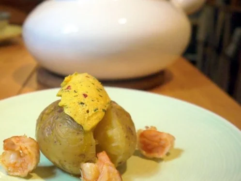 Ofenkartoffeln mit Curry-Chili-Butter und gebratenen Garnelen - Rezept - Bild Nr. 15