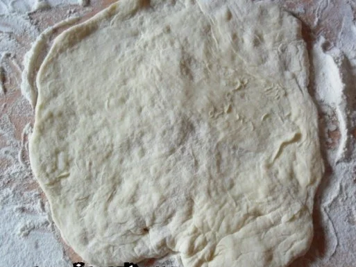 Langosch mit sauren Sahne und Käse - Rezept - Bild Nr. 2