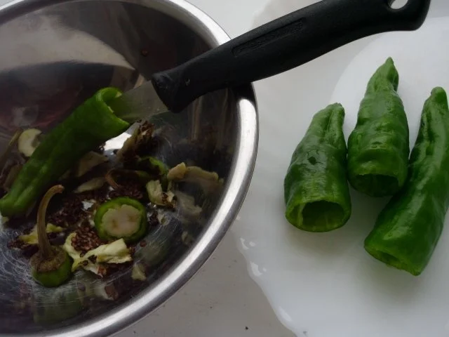 Rezept: Peperonis gefüllt und eingelegt Bild Nr. 3 Peperonis gefüllt und eingelegt - Rezept - Bild Nr. 3