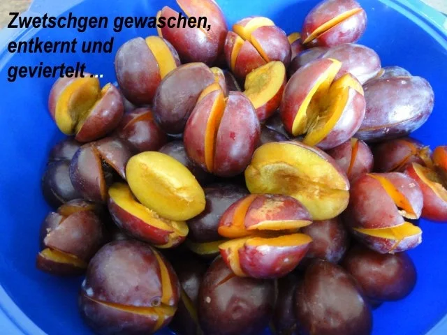 Rezept: Hefe: ZWETSCHGENKUCHEN mit Zucker + Zimt Bild Nr. 2 Hefe: ZWETSCHGENKUCHEN mit Zucker + Zimt - Rezept - Bild Nr. 2