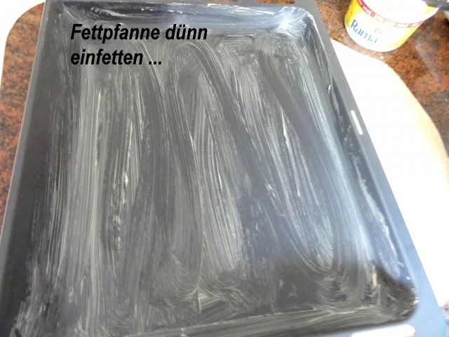 Rezept: Hefe: ZWETSCHGENKUCHEN mit Zucker + Zimt Bild Nr. 3 Hefe: ZWETSCHGENKUCHEN mit Zucker + Zimt - Rezept - Bild Nr. 3