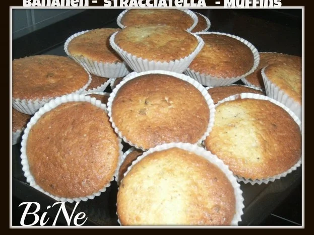 BiNe` S BANANEN - STRACCIATELLA - MUFFINS - Rezept