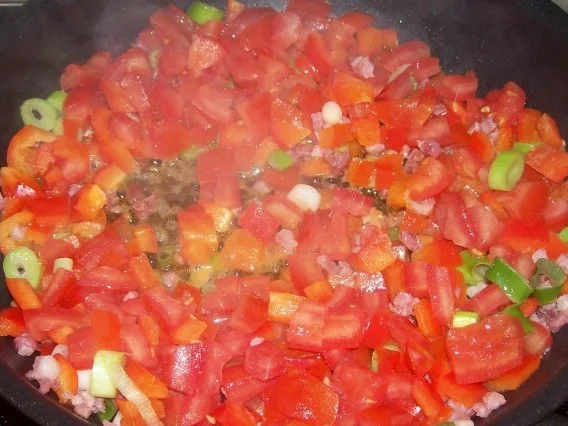 Thunfisch-Nudel-Auflauf mit mediterraner Feta-Tomaten-Creme - Rezept - Bild Nr. 4