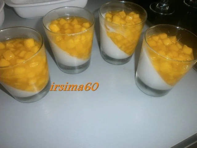 Rezept: Dessert: Kokoscreme mit Mango Bild Nr. 11 Dessert: Kokoscreme mit Mango - Rezept - Bild Nr. 11