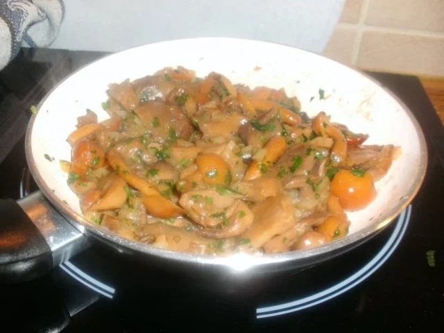 Gefülltes Eier-Schaum Omelett - Rezept - Bild Nr. 4