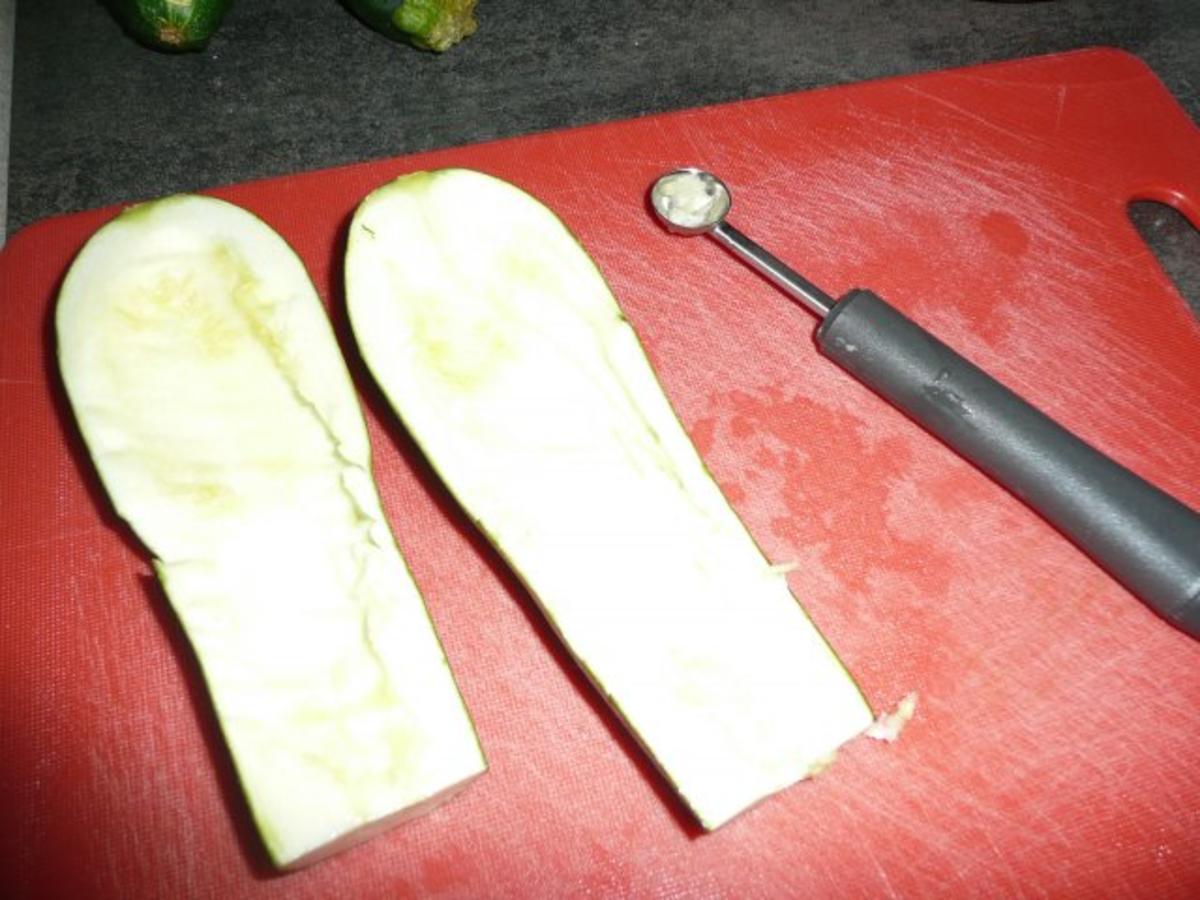 Gefüllte Zucchini - Rezept - Bild Nr. 4