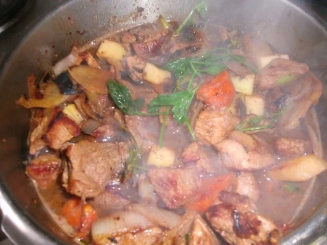 Buntes Schweinegulasch aus der Keule - Rezept - Bild Nr. 7