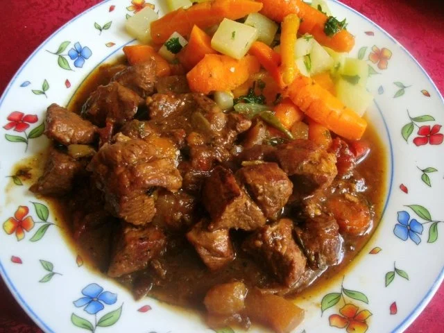 Buntes Schweinegulasch aus der Keule - Rezept - Bild Nr. 10