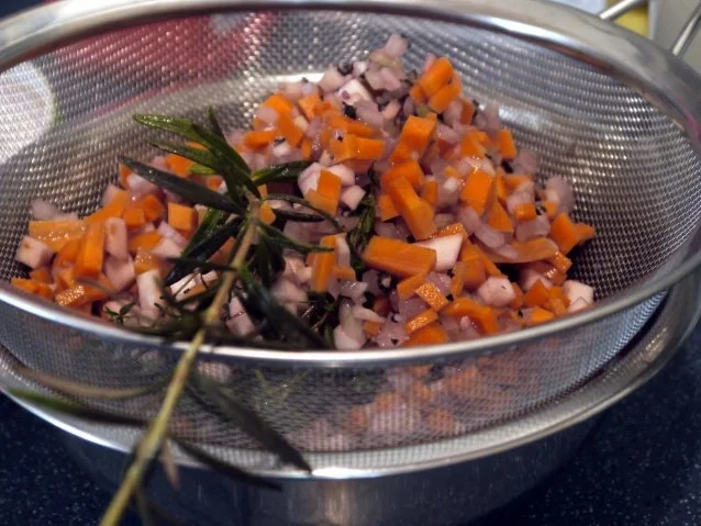 Rezept: Gulasch vom jungen Wildschwein Bild Nr. 10 Gulasch vom jungen Wildschwein - Rezept - Bild Nr. 10