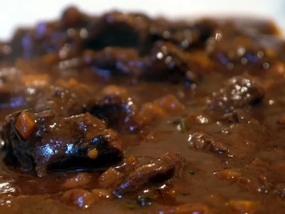 Rezept: Gulasch vom jungen Wildschwein Gulasch vom jungen Wildschwein - Rezept