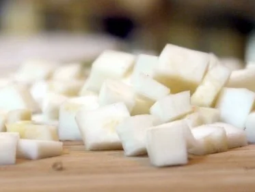 Rezept: Gulasch vom jungen Wildschwein Bild Nr. 6 Gulasch vom jungen Wildschwein - Rezept - Bild Nr. 6