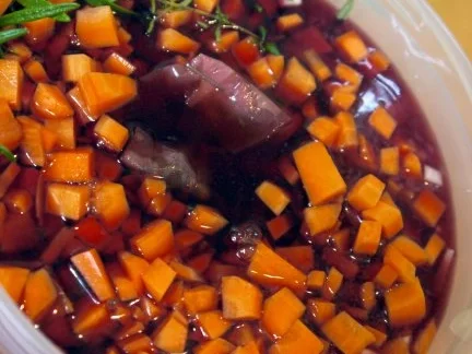 Rezept: Gulasch vom jungen Wildschwein Bild Nr. 9 Gulasch vom jungen Wildschwein - Rezept - Bild Nr. 9