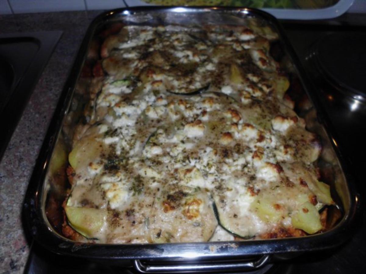 Kartoffelauflauf mit Zucchini und Hackfleisch - Rezept - Bild Nr. 2