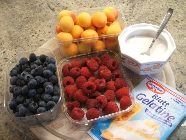 Rezept: Dessert: Schwarz-Rot-Gold Bild Nr. 2 Dessert: Schwarz-Rot-Gold - Rezept - Bild Nr. 2