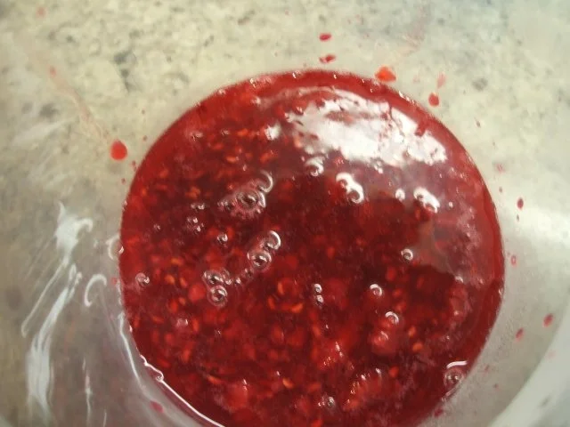 Rezept: Dessert: Schwarz-Rot-Gold Bild Nr. 5 Dessert: Schwarz-Rot-Gold - Rezept - Bild Nr. 5