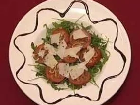 Tomaten-Carpaccio auf Rucolabett (Diana Herold) - Rezept