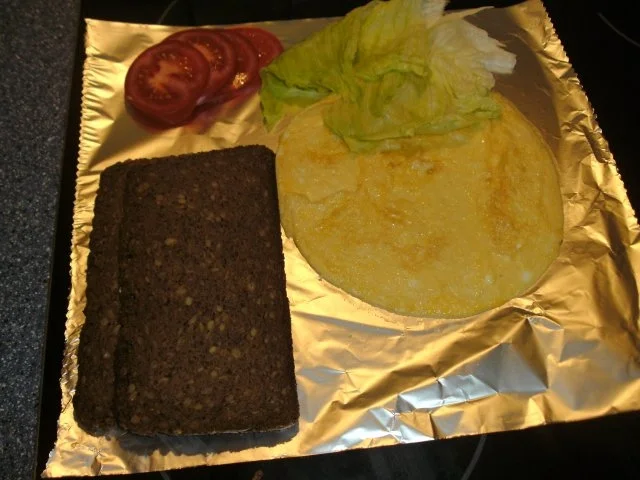 Rezept: Pausenbrot : Rührei mit Tomate und Salat Bild Nr. 2 Pausenbrot : Rührei mit Tomate und Salat - Rezept - Bild Nr. 2