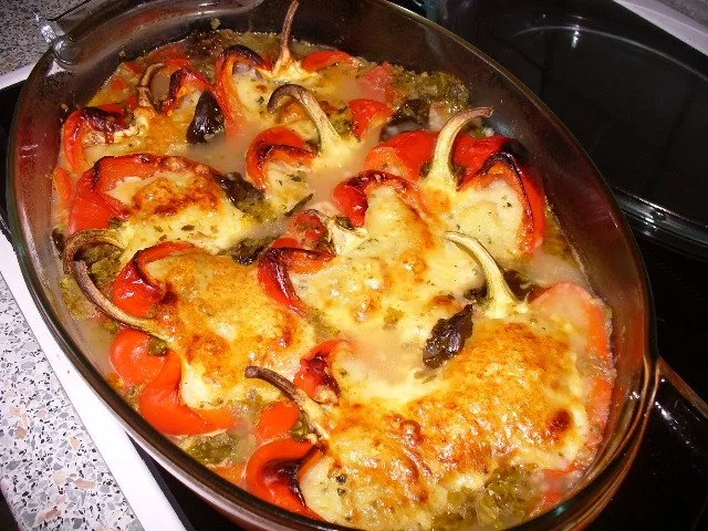 Paprikaschoten (raffiniert gefüllt) - Rezept