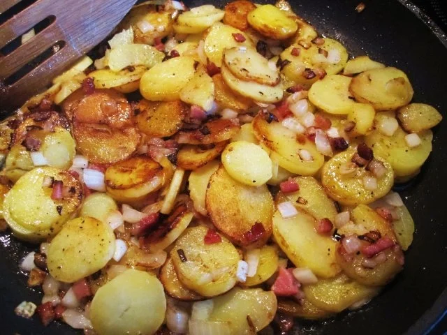 Rezept: Bratkartoffeln mit ... Bild Nr. 4 Bratkartoffeln mit ... - Rezept - Bild Nr. 4