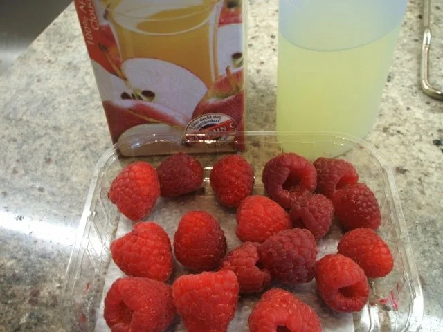 Getränke: Lactosérum à la Framboise et Pomme - Rezept - Bild Nr. 2