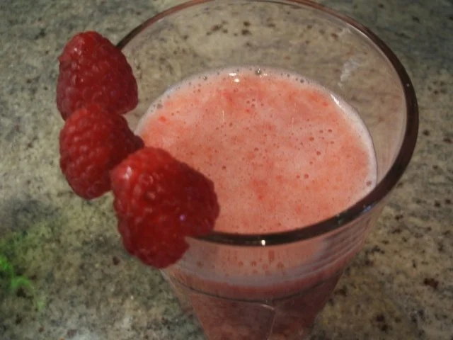 Getränke: Lactosérum à la Framboise et Pomme - Rezept