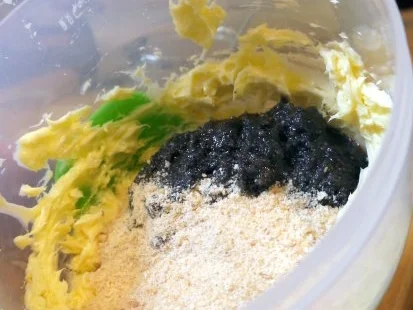 Rezept: Hähnchenbrust mit Mohnkruste Bild Nr. 3 Hähnchenbrust mit Mohnkruste - Rezept - Bild Nr. 3