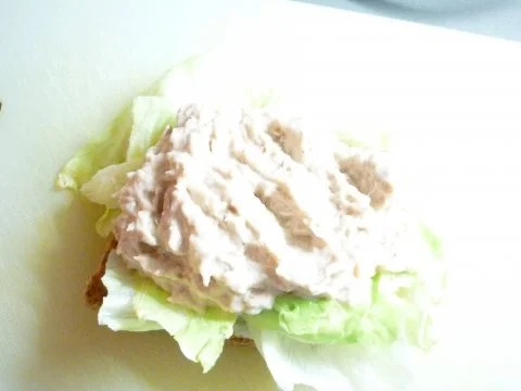 Rezept: TUNA SANDWICH Bild Nr. 4 TUNA SANDWICH - Rezept - Bild Nr. 4