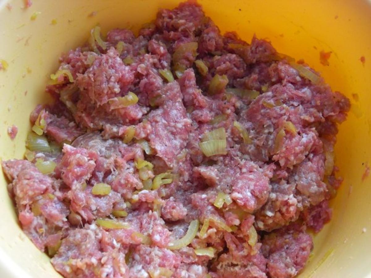 Pirogge mit Fleischfüllung - einfach - von Zinimini