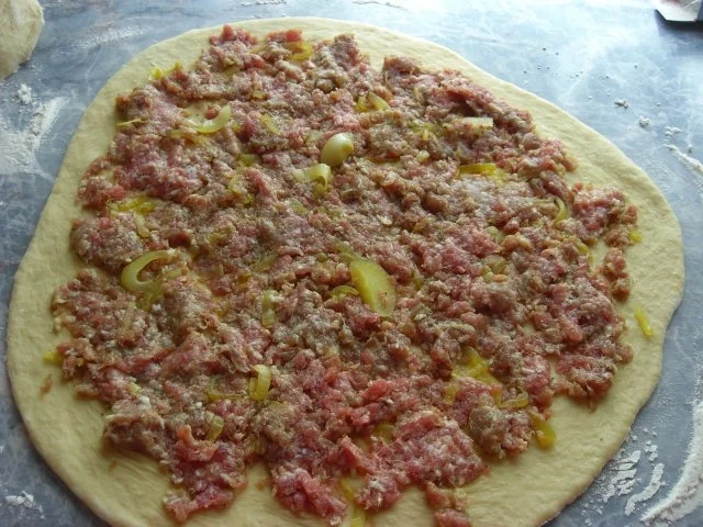 Pirogge mit Fleischfüllung - Rezept - Bild Nr. 6