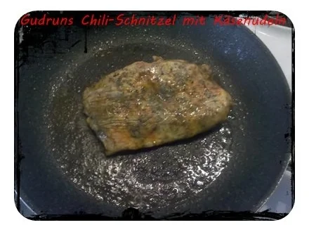 Geflügel: Chili-Schnitzel mit Käsenudeln - Rezept - Bild Nr. 4