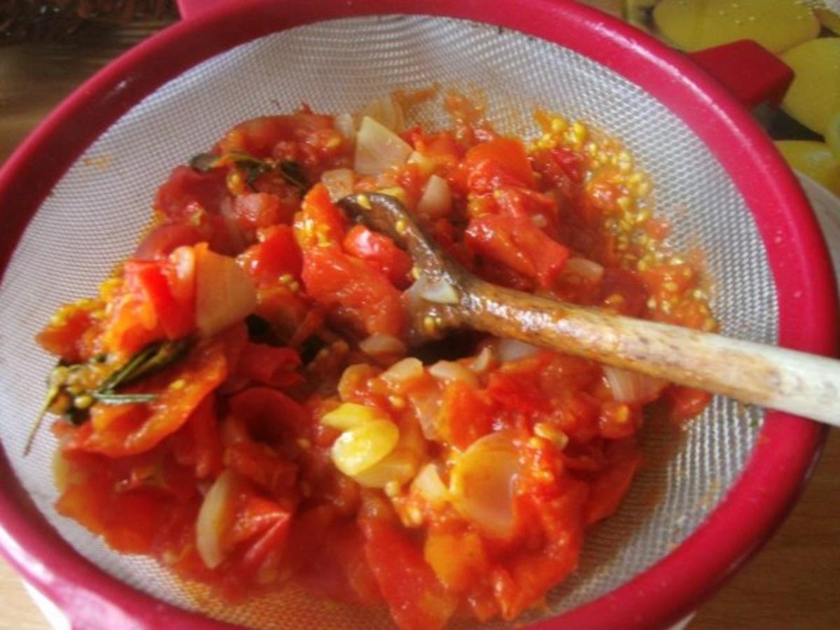 Tomatensuppe mit Reis und käsigen Hackbällchen - Rezept - Bild Nr. 7