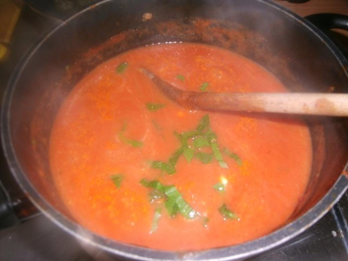 Tomatensuppe mit Reis und käsigen Hackbällchen - Rezept - Bild Nr. 11