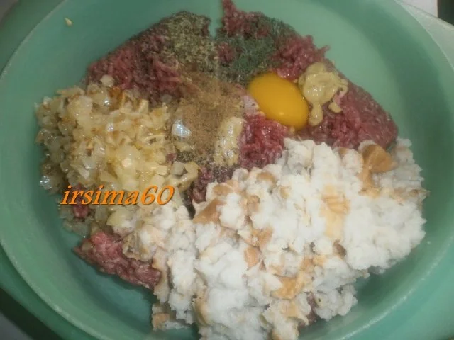 Mediterrane Hackröllchen mit Feta gefüllt - Rezept - Bild Nr. 5