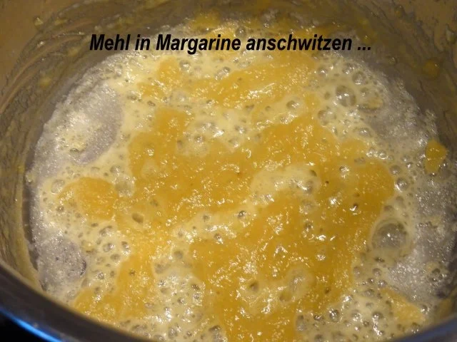 Rezept: Suppe: LAUCHCREMSÜPPCHEN mit Croûtons Bild Nr. 5 Suppe: LAUCHCREMSÜPPCHEN mit Croûtons - Rezept - Bild Nr. 5