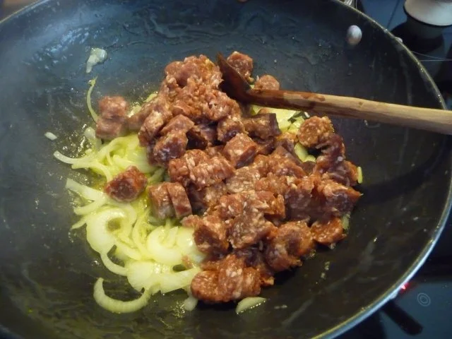 Pasta : Spaghetti mit Cevapcici-Hack und Schoten dazu einen Salat - Rezept - Bild Nr. 7