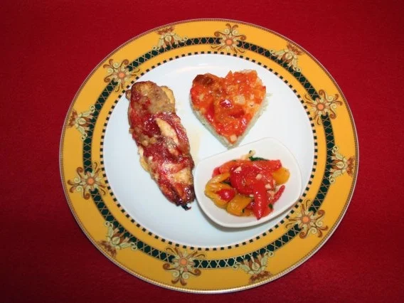 Rezept: Rote Paprika mit Schafskäse Rote Paprika mit Schafskäse - Rezept