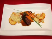 Geschmorte Bäckchen vom Erzgebirgsrind auf Nektarinenstampf - Rezept