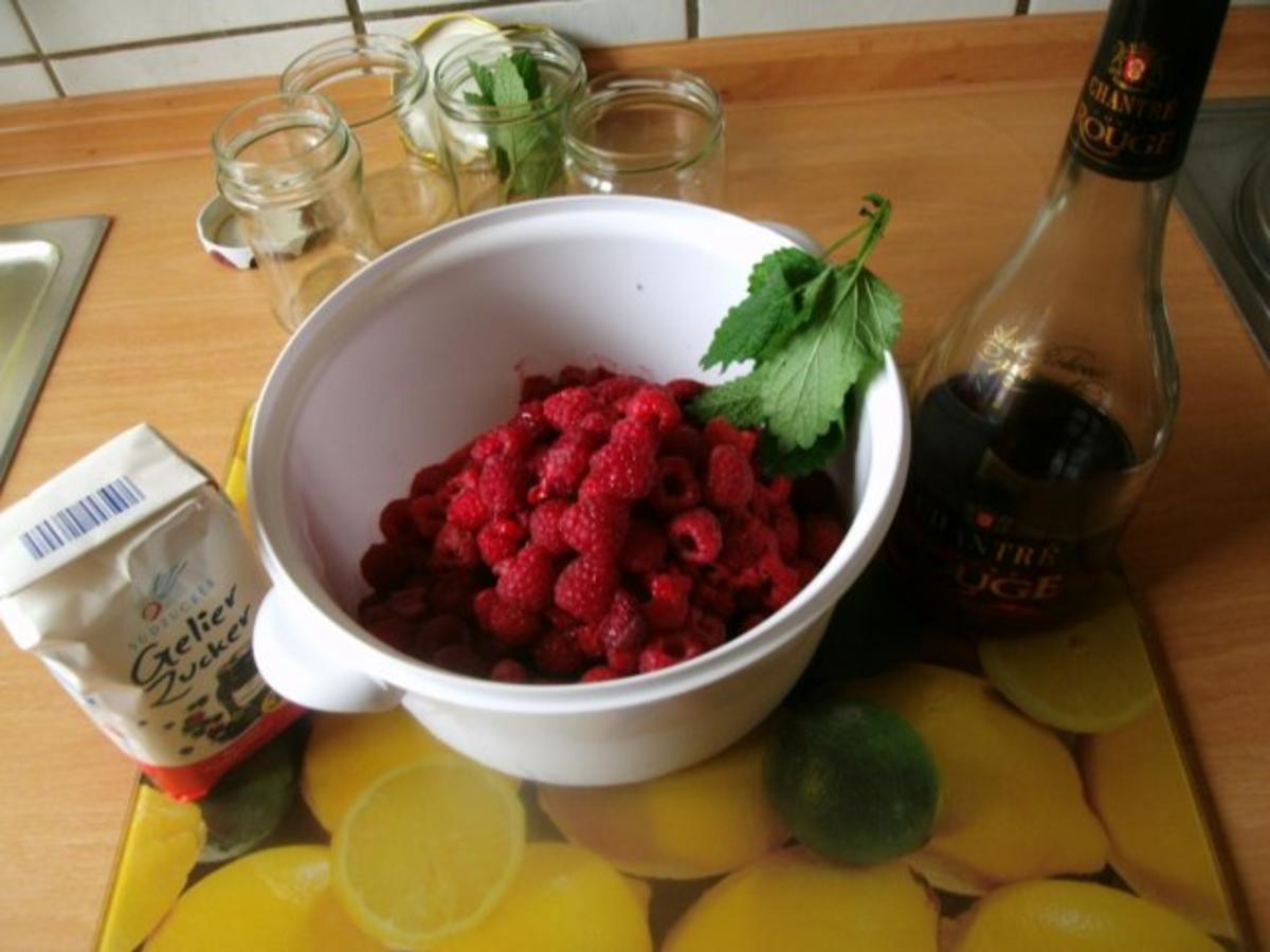 Himbeer-Marmelade mit feinem Rotwein-Weinbrandgeschmack - Rezept - Bild Nr. 2