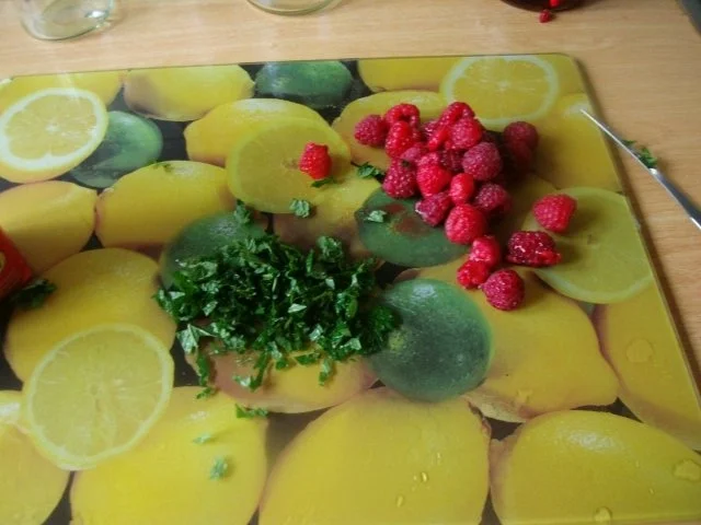 Himbeer-Marmelade mit feinem Rotwein-Weinbrandgeschmack - Rezept - Bild Nr. 5